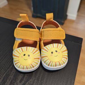 Ikiki Sunshine Toddler Shoes - Size 3